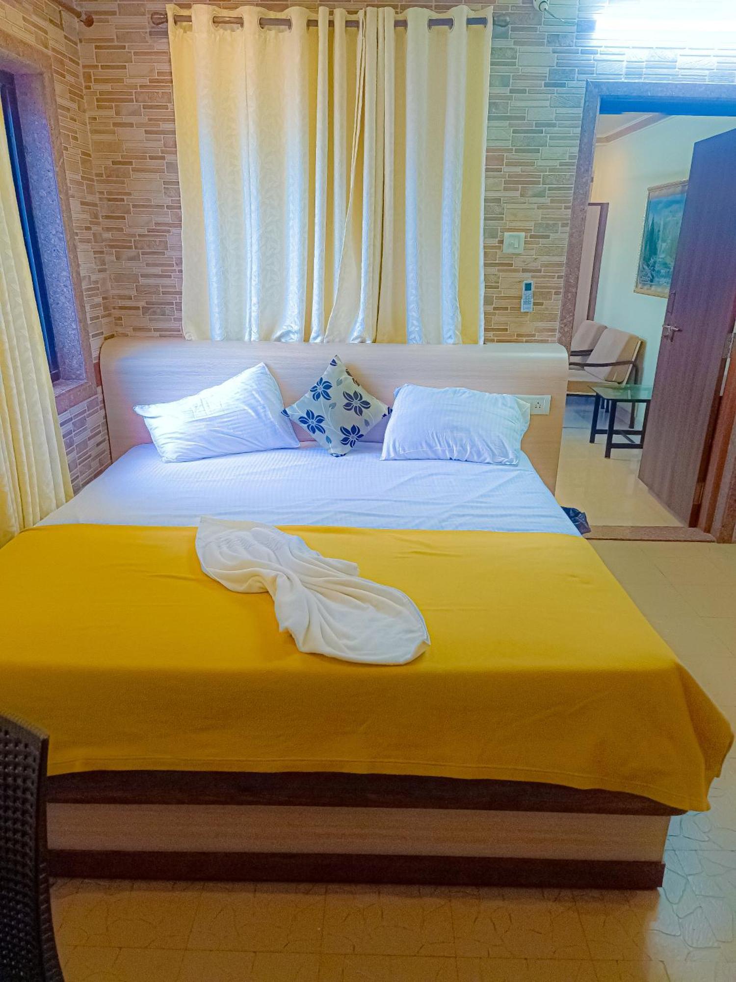 Shradha Luxury Room Calangute Ngoại thất bức ảnh
