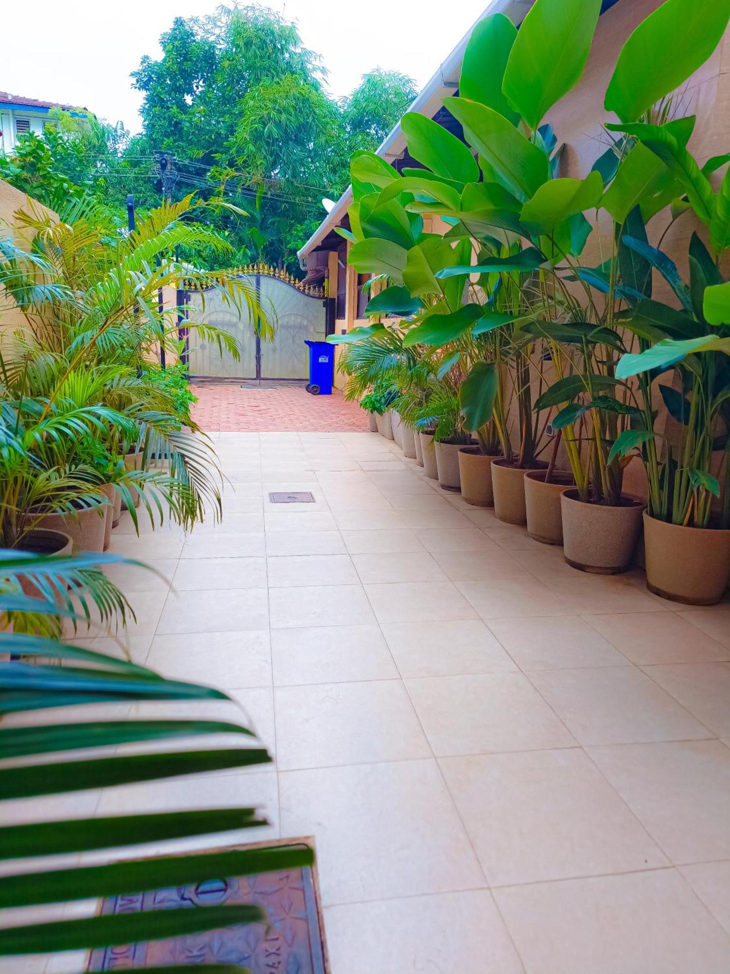 Shradha Luxury Room Calangute Ngoại thất bức ảnh