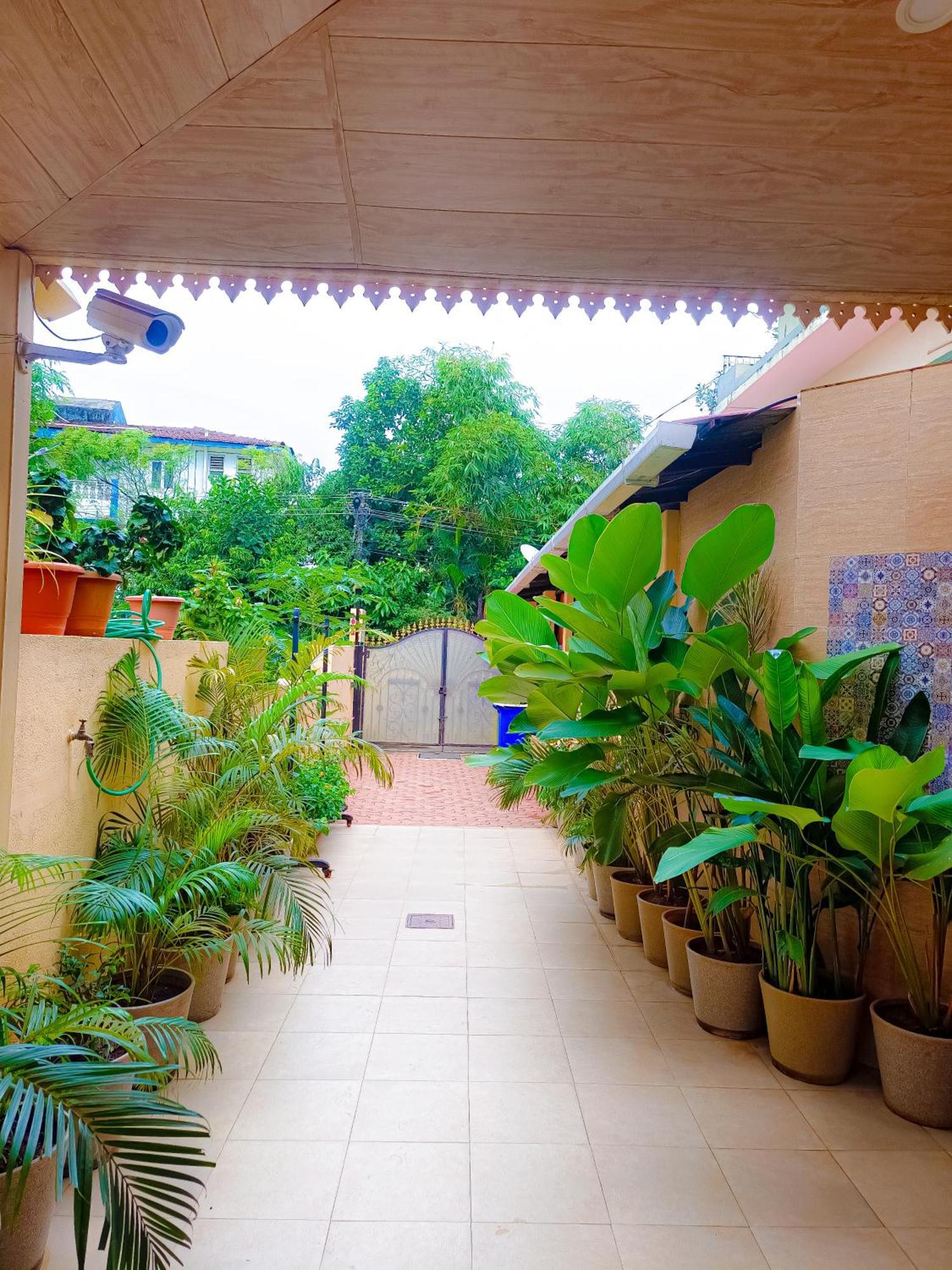 Shradha Luxury Room Calangute Ngoại thất bức ảnh