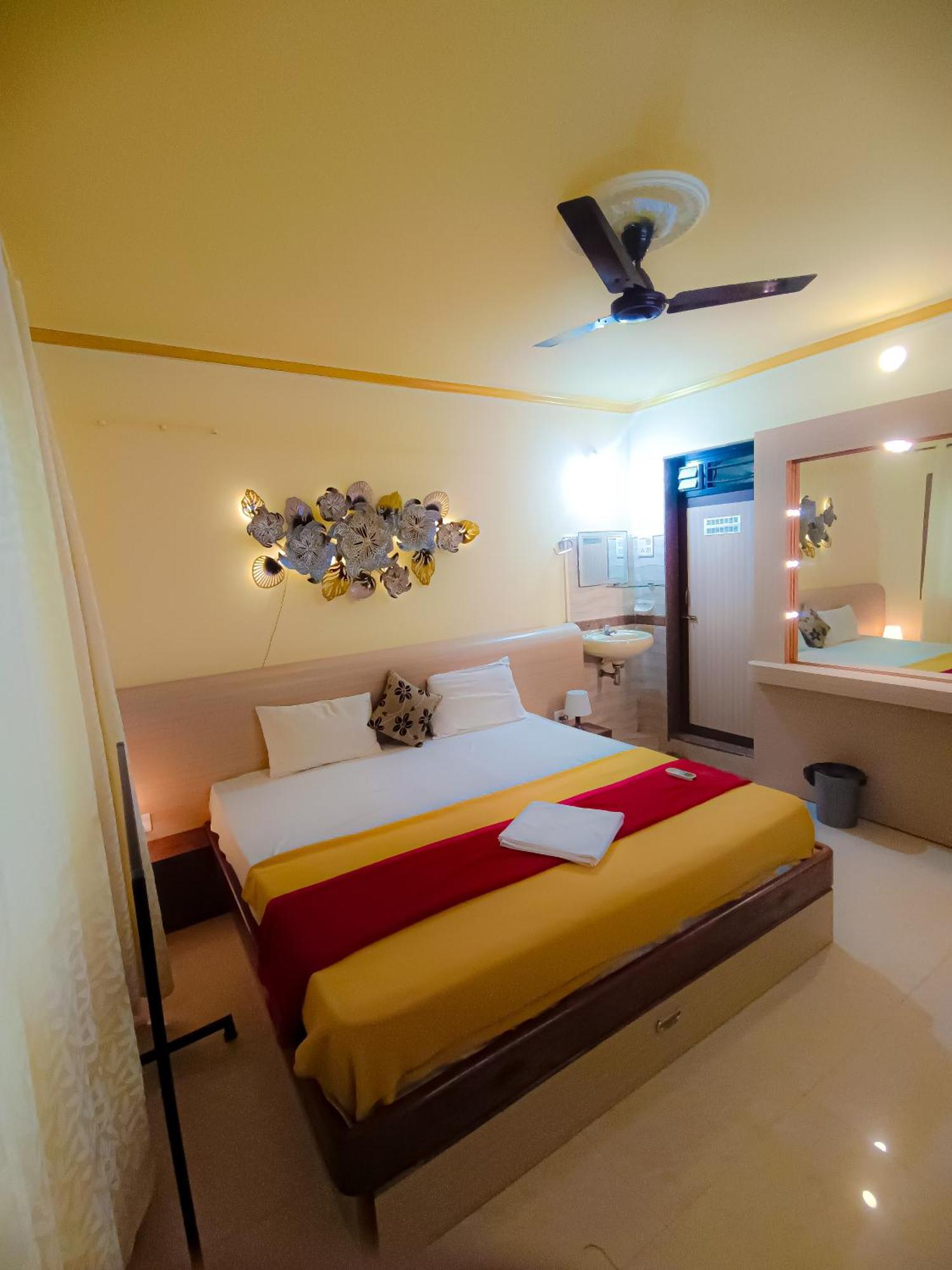 Shradha Luxury Room Calangute Ngoại thất bức ảnh