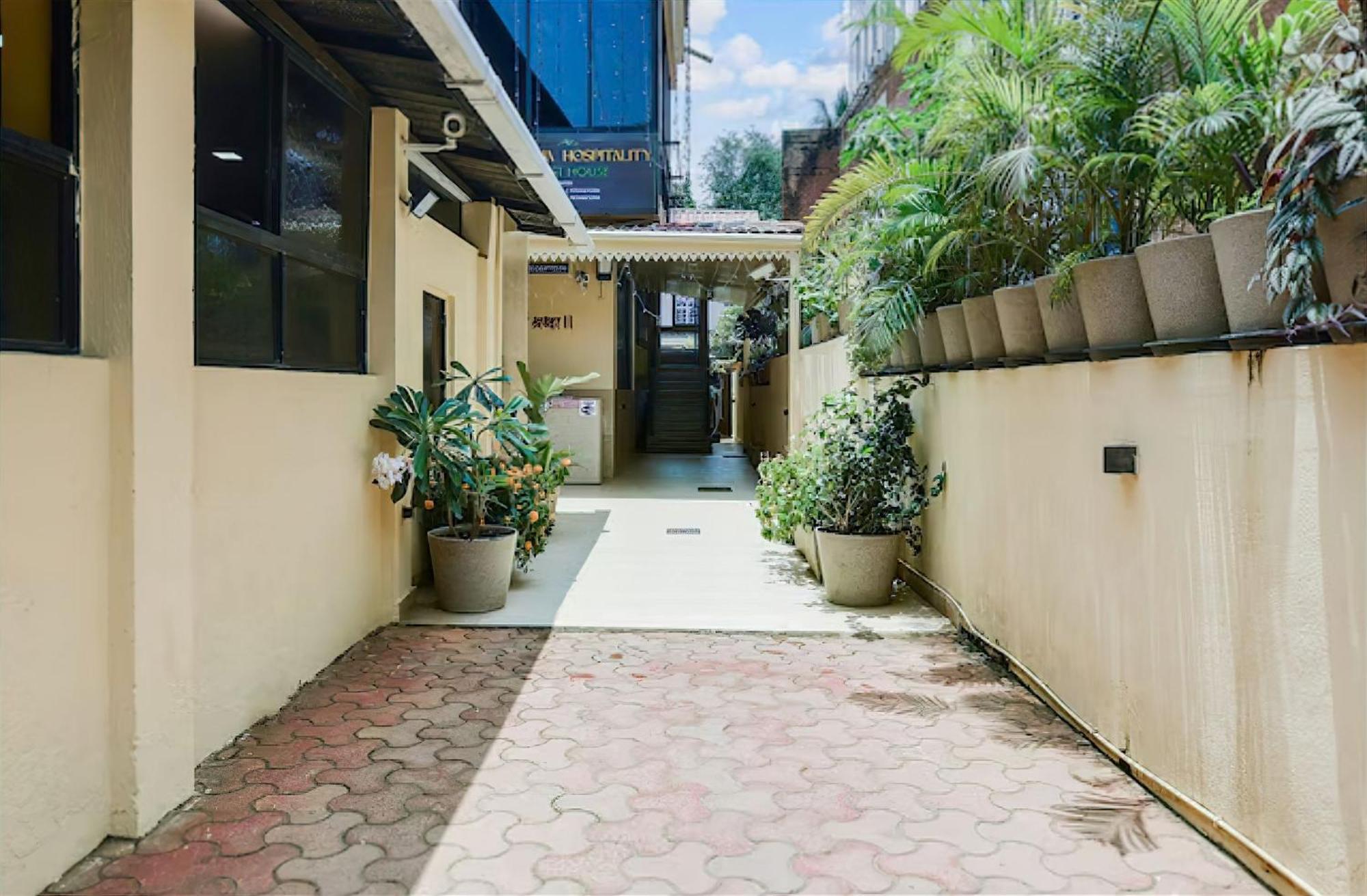 Shradha Luxury Room Calangute Ngoại thất bức ảnh